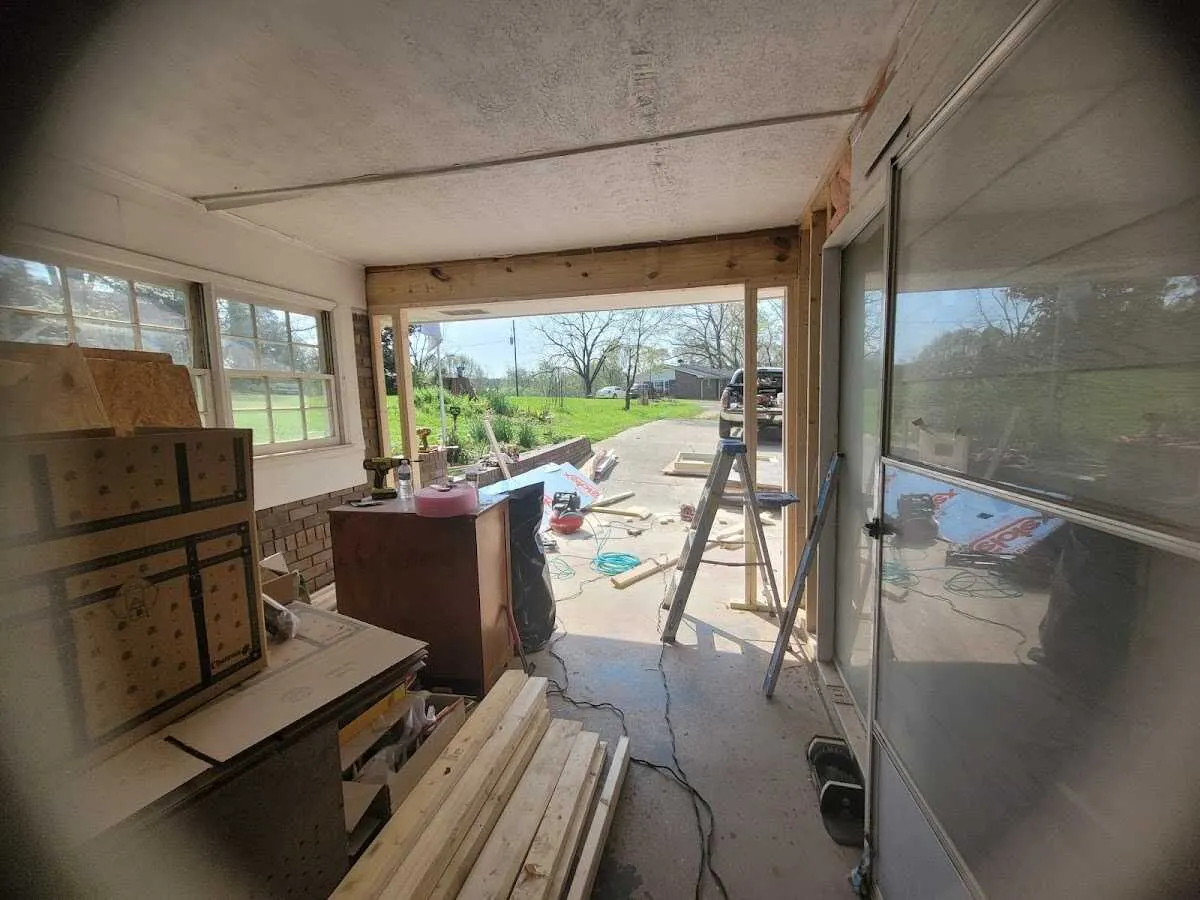 Air movers and dehumidifier for Water Mitigation Services in Nassau Bay